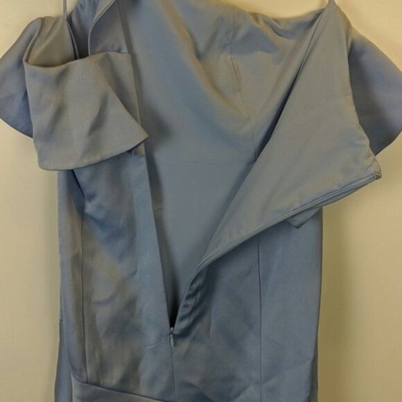 Zac Posen Ruffled One-Shoulder Gown - Picture 3 of 6